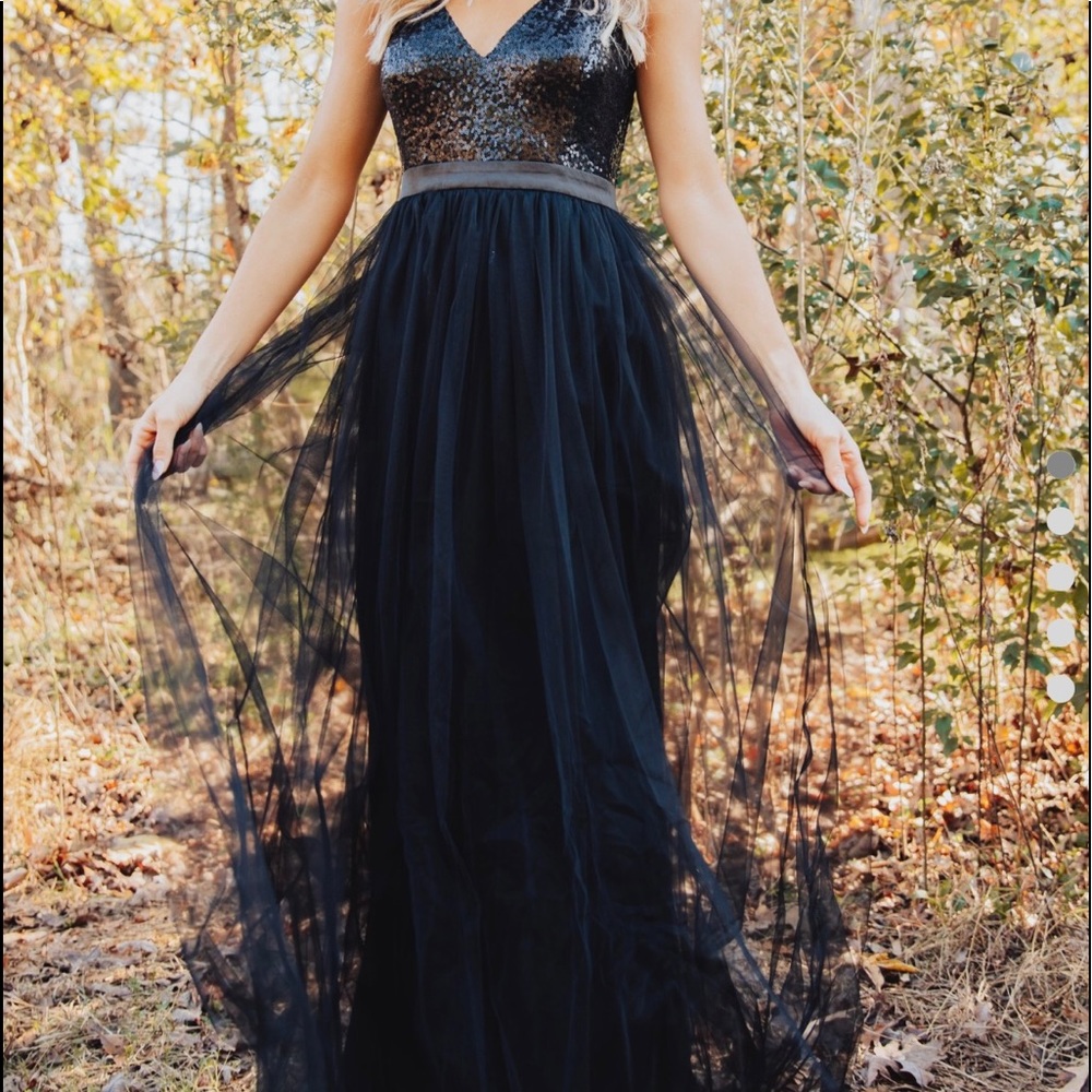 Southern Fried Chics SPARKLE IN SEQUINS TULLE DRESS - BLACK XS